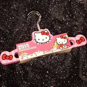 Vintage hello kitty hangers 3pk